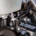 Bild in der Galerie öffnen, X-Grip — Benzinpumpenanschluss — GasGas, Husqvarna, KTM, Triumph 2018-2026 (13 Modelle)
